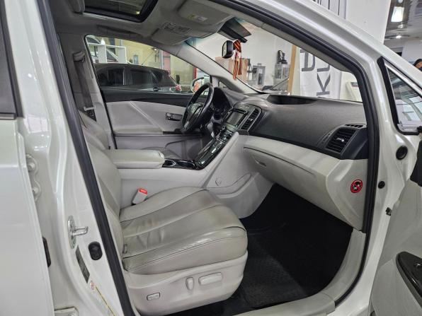 Toyota Venza I Рестайлинг с пробегом 2013 года, цена 2 190 000 рублей, 266685 км, внедорожник, Автокод Объявления