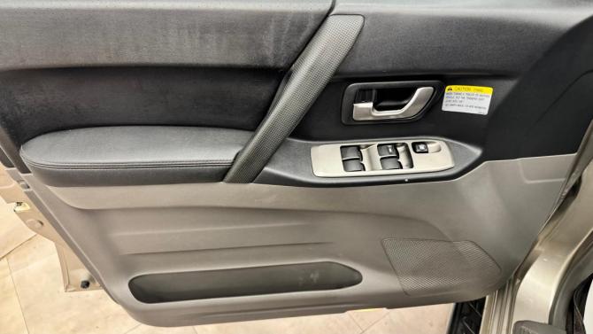 Mitsubishi Pajero III Рестайлинг с пробегом 2006 года, цена 1 135 000 рублей, 96399 км, внедорожник, Автокод Объявления