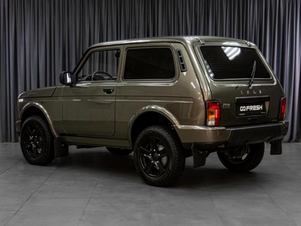 Lada (ВАЗ) Niva Legend с пробегом 2025 года, цена 929 000 рублей, 3653 км, внедорожник, Автокод Объявления