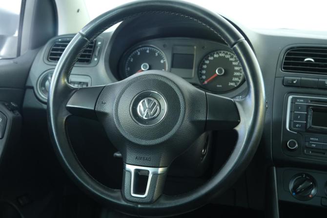 Volkswagen Polo V с пробегом 2012 года, цена 899 000 рублей, 194500 км, седан, Автокод Объявления