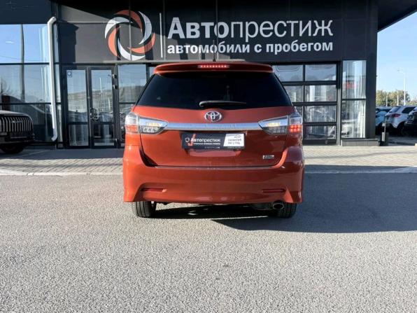 Toyota Wish II Рестайлинг с пробегом 2014 года, цена 997 777 рублей, 105617 км, минивэн, Автокод Объявления