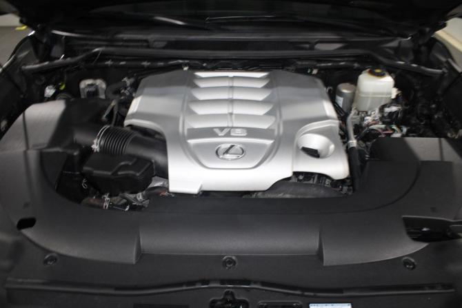 Lexus LX III Рестайлинг 2 с пробегом 2018 года, цена 9 900 000 рублей, 73750 км, внедорожник, Автокод Объявления