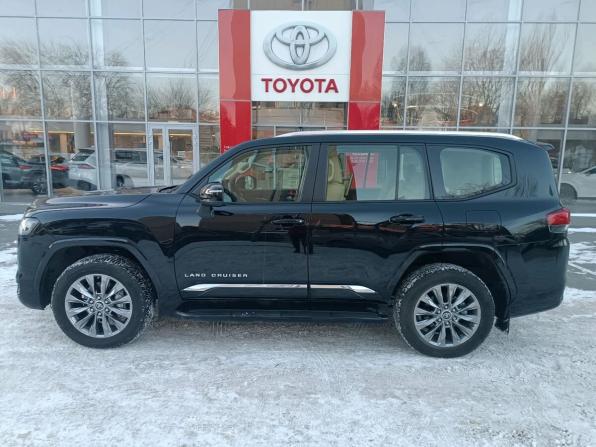 Toyota Land Cruiser 300 Series с пробегом 2023 года, цена 13 500 000 рублей, 702 км, внедорожник, Автокод Объявления