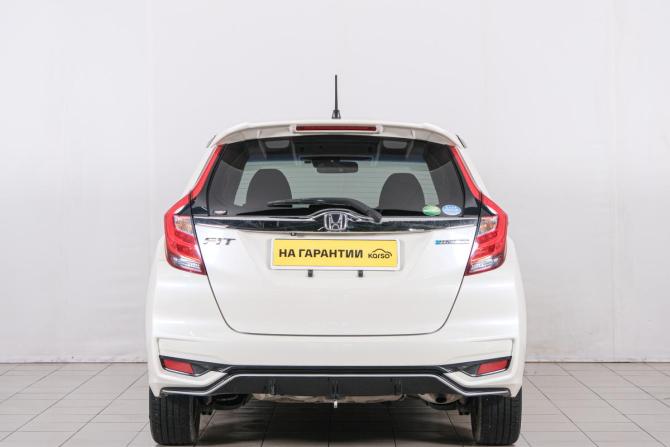Honda Fit III Рестайлинг с пробегом 2017 года, цена 1 249 000 рублей, 76865 км, хэтчбек, Автокод Объявления