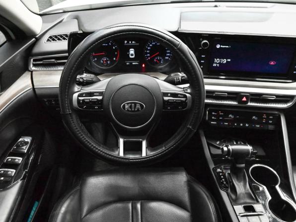 Kia K5 III с пробегом 2021 года, цена 2 850 000 рублей, 80878 км, седан, Автокод Объявления