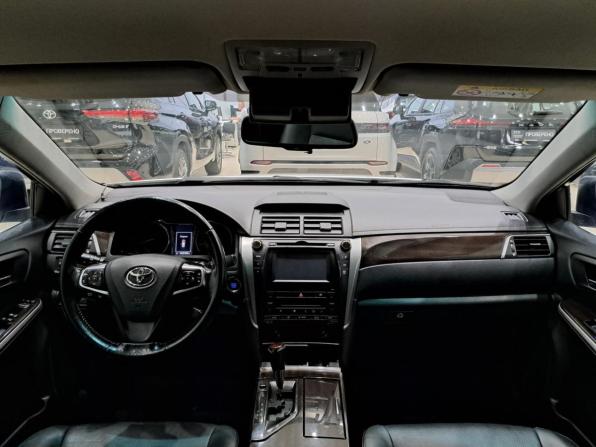Toyota Camry VII (XV50) Рестайлинг с пробегом 2015 года, цена 1 550 000 рублей, 249108 км, седан, Автокод Объявления