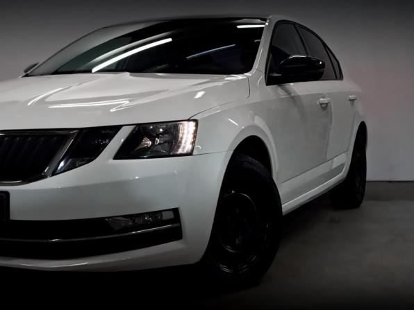 Skoda Octavia III (A7) Рестайлинг с пробегом 2017 года, цена 1 515 000 рублей, 97857 км, лифтбек, Автокод Объявления