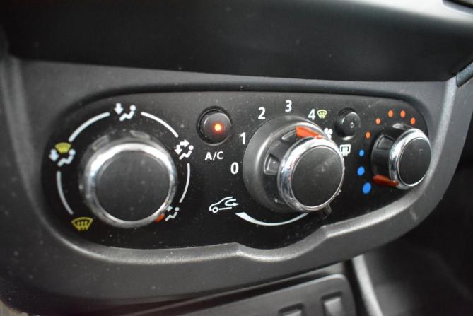 Renault Duster I Рестайлинг с пробегом 2017 года, цена 1 389 000 рублей, 136000 км, внедорожник, Автокод Объявления