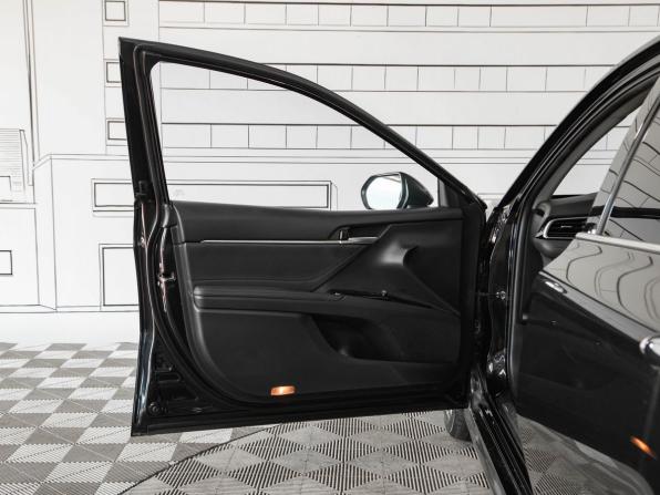 Toyota Camry VIII (XV70) Рестайлинг с пробегом 2022 года, цена 3 149 000 рублей, 98845 км, седан, Автокод Объявления