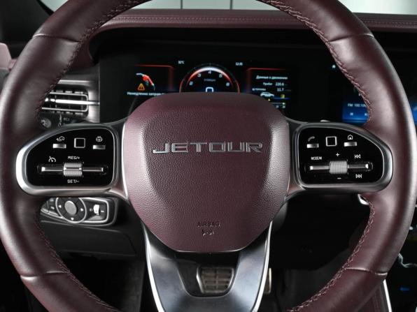 JETOUR X90+ с пробегом 2023 года, цена 2 329 000 рублей, 42816 км, внедорожник, Автокод Объявления