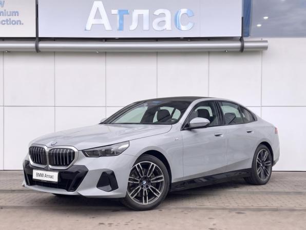 BMW 5 серии VIII (G60/G61/G68) с пробегом 2024 года, цена 6 590 000 рублей, 2891 км, седан, Автокод Объявления