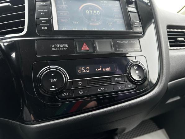 Mitsubishi Outlander III с пробегом 2014 года, цена 1 610 000 рублей, 199850 км, внедорожник, Автокод Объявления