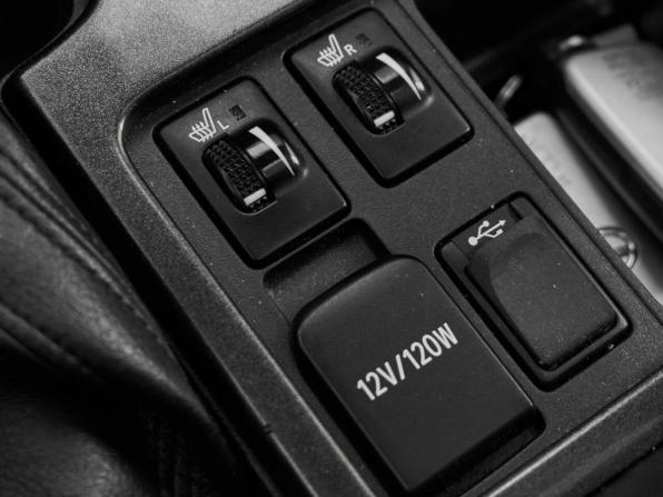 Toyota Land Cruiser Prado 150 Series Рестайлинг 1 с пробегом 2016 года, цена 3 985 000 рублей, 135291 км, внедорожник, Автокод Объявления