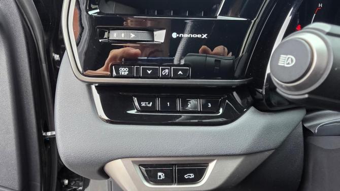 Lexus RX V с пробегом 2022 года, цена 6 989 000 рублей, 43000 км, внедорожник, Автокод Объявления