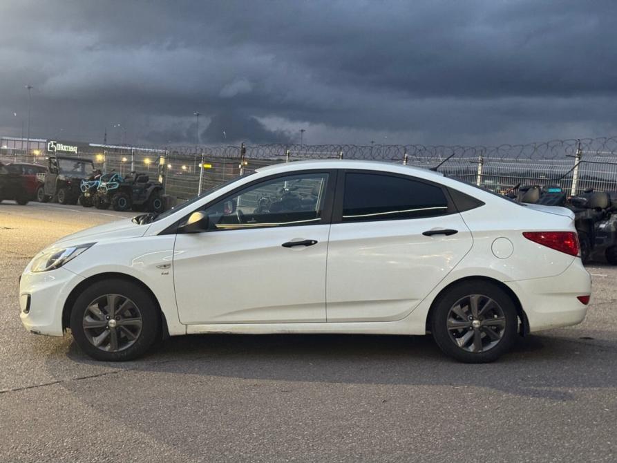 Hyundai Solaris I Санкт-Петербург  - изображение 8