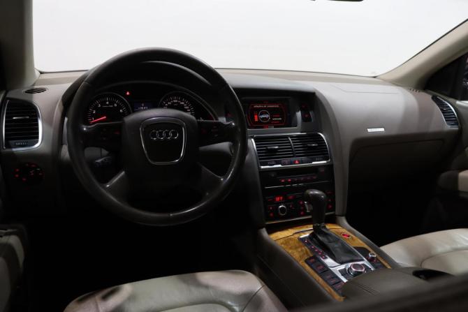Audi Q7 I (4L) с пробегом 2008 года, цена 1 176 000 рублей, 330000 км, внедорожник, Автокод Объявления
