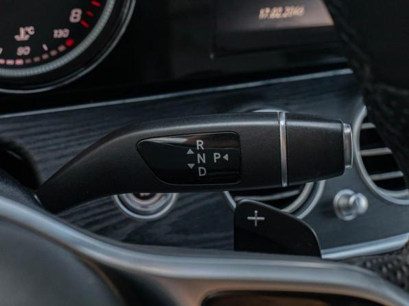 Mercedes-Benz E-Класс V (W213 S213 C238) с пробегом 2018 года, цена 1 850 000 рублей, 304391 км, седан, Автокод Объявления