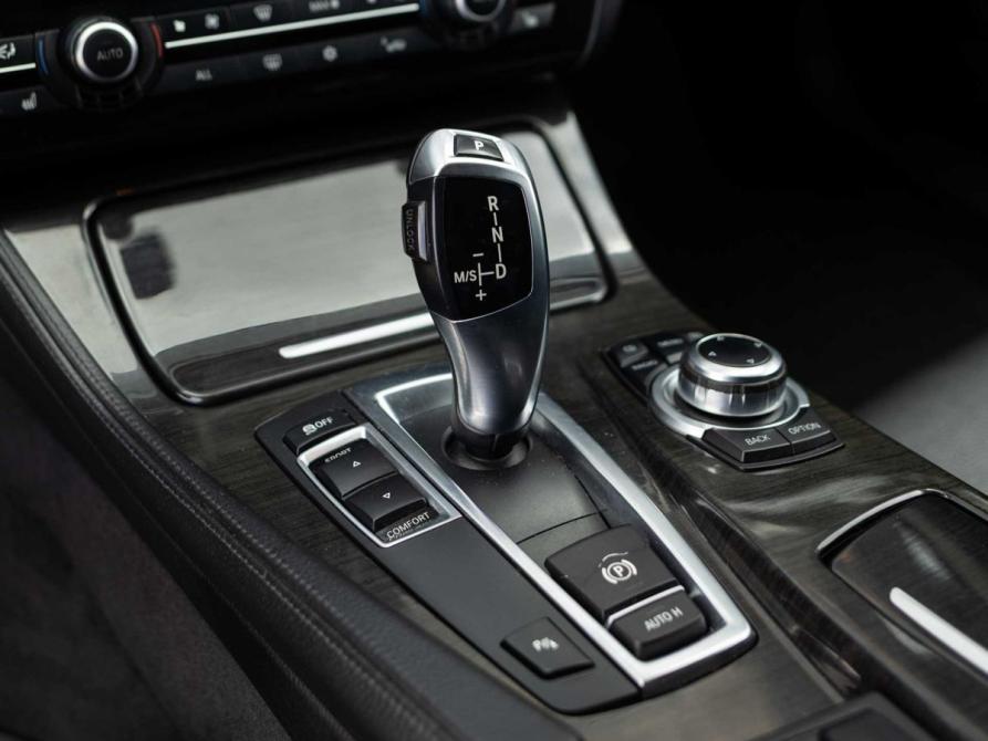 BMW 5 серии VI (F10/F11/F07) Новосибирск  - изображение 15