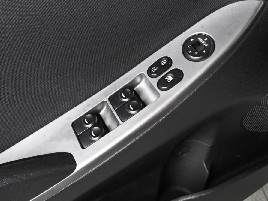 Hyundai Solaris I Рестайлинг Ростов-на-Дону  - изображение 15
