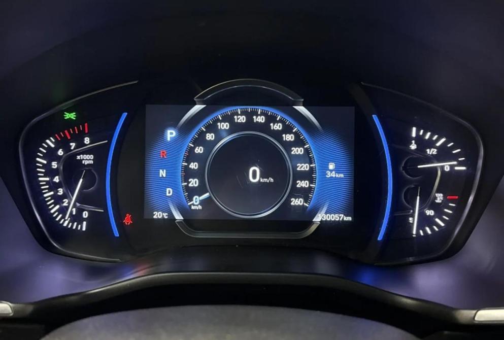 Hyundai Santa Fe IV Астрахань  - изображение 15