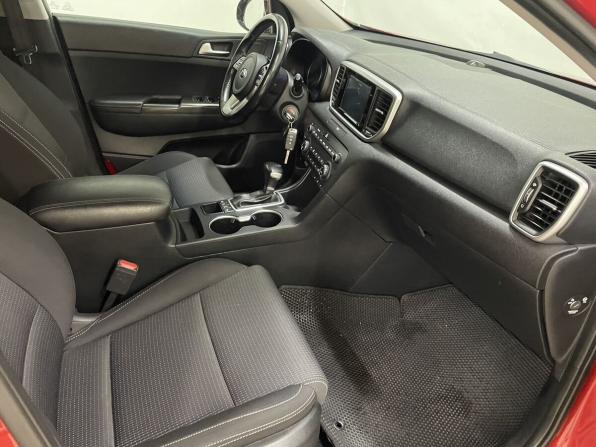 Kia Sportage IV Рестайлинг с пробегом 2019 года, цена 2 370 000 рублей, 102928 км, внедорожник, Автокод Объявления