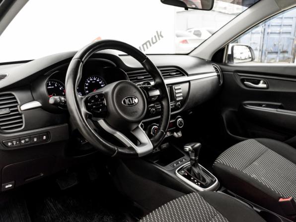 Kia Rio IV с пробегом 2019 года, цена 1 380 000 рублей, 134450 км, седан, Автокод Объявления