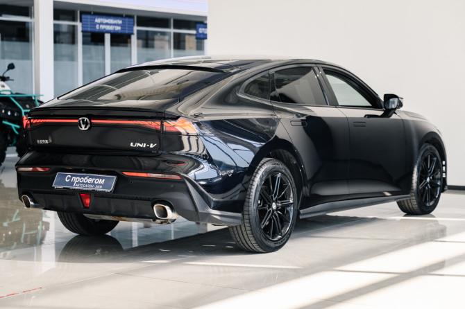 Changan UNI-V I с пробегом 2024 года, цена 2 319 000 рублей, 14000 км, лифтбек, Автокод Объявления
