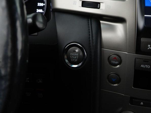 Lexus LX III Рестайлинг с пробегом 2014 года, цена 4 399 999 рублей, 190190 км, внедорожник, Автокод Объявления