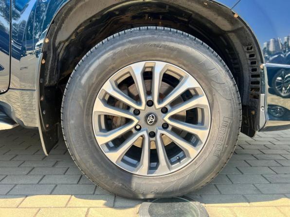 Toyota Land Cruiser Prado 150 Series Рестайлинг 2 с пробегом 2019 года, цена 4 890 000 рублей, 123525 км, внедорожник, Автокод Объявления
