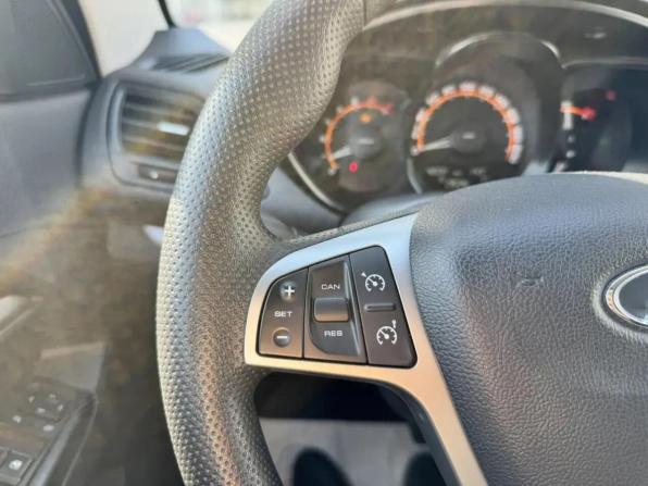 Lada (ВАЗ) Vesta I с пробегом 2021 года, цена 1 000 000 рублей, 41611 км, седан, Автокод Объявления