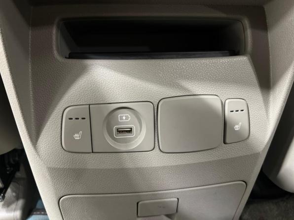 Kia Carnival III с пробегом 2020 года, цена 2 685 000 рублей, 89145 км, минивэн, Автокод Объявления