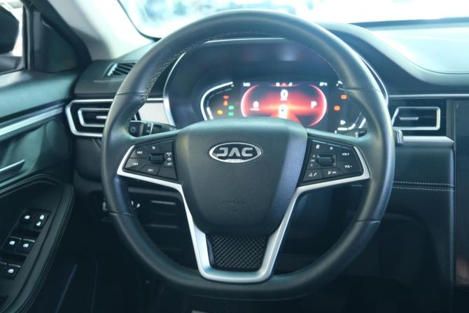 JAC J7 I с пробегом 2023 года, цена 1 599 000 рублей, 59300 км, лифтбек, Автокод Объявления