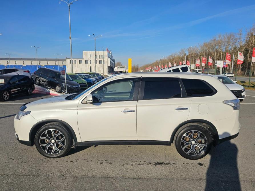 Mitsubishi Outlander III Рестайлинг Тюмень  - изображение 4