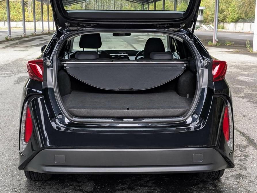 Toyota Prius IV (XW50) Екатеринбург  - изображение 14