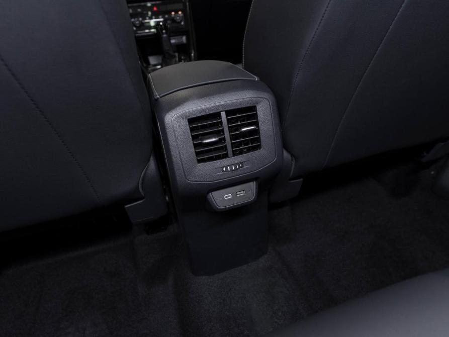 Volkswagen Tharu XR Москва  - изображение 14