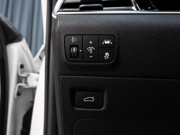 Kia K5 III с пробегом 2022 года, цена 3 189 000 рублей, 89688 км, седан, Автокод Объявления
