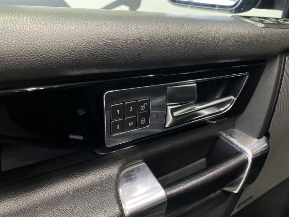Land Rover Discovery IV Рестайлинг с пробегом 2013 года, цена 2 349 900 рублей, 241000 км, внедорожник, Автокод Объявления
