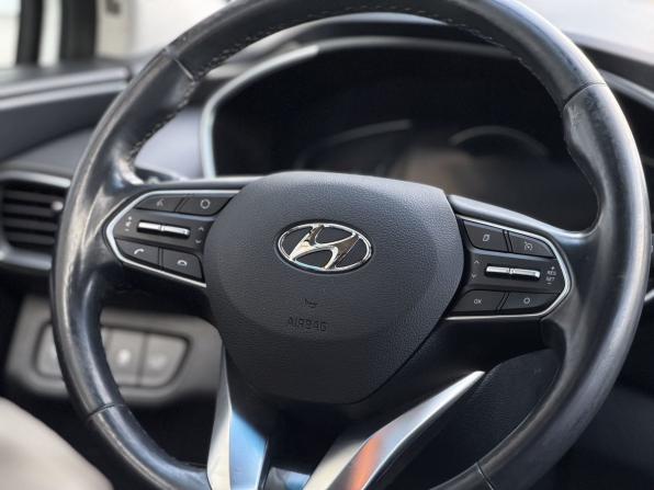Hyundai Santa Fe IV с пробегом 2019 года, цена 2 475 000 рублей, 131604 км, внедорожник, Автокод Объявления