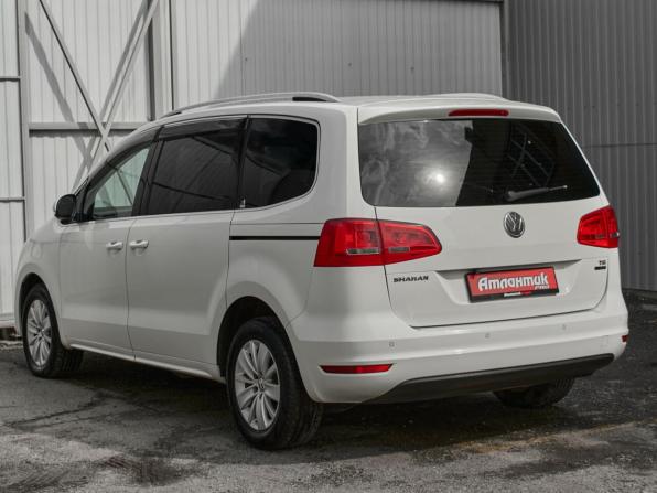 Volkswagen Sharan II с пробегом 2011 года, цена 1 400 000 рублей, 122829 км, минивэн, Автокод Объявления