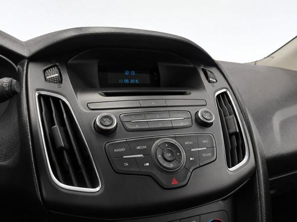 Ford Focus III Рестайлинг с пробегом 2015 года, цена 929 000 рублей, 126651 км, хэтчбек, Автокод Объявления