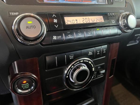Toyota Land Cruiser Prado 150 Series Рестайлинг 1 с пробегом 2017 года, цена 4 130 900 рублей, 188000 км, внедорожник, Автокод Объявления
