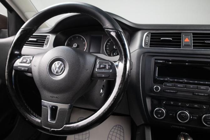 Volkswagen Jetta VI с пробегом 2012 года, цена 859 000 рублей, 224556 км, седан, Автокод Объявления