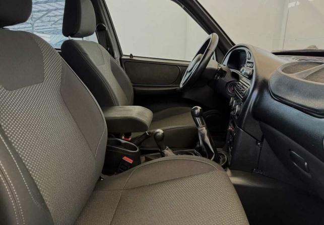 Chevrolet Niva I Рестайлинг с пробегом 2018 года, цена 635 000 рублей, 125832 км, внедорожник, Автокод Объявления
