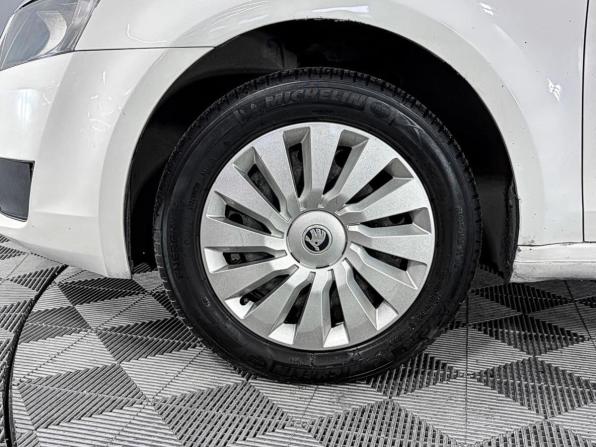 Skoda Octavia III (A7) с пробегом 2015 года, цена 952 000 рублей, 289114 км, лифтбек, Автокод Объявления