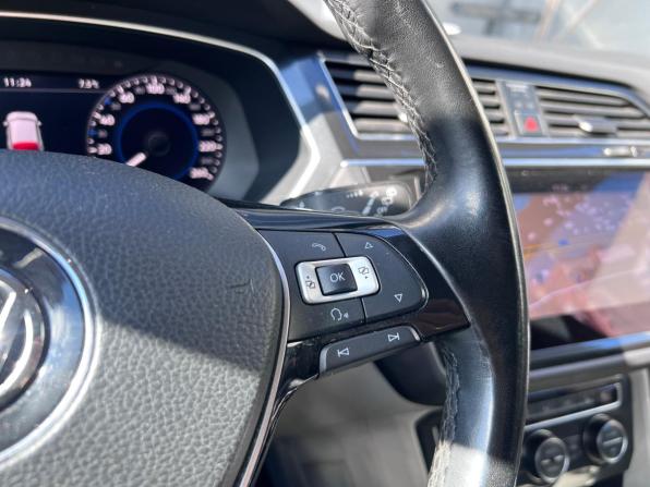Volkswagen Tiguan II с пробегом 2017 года, цена 2 899 000 рублей, 50000 км, внедорожник, Автокод Объявления