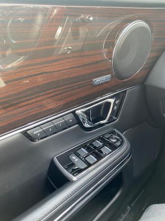 Jaguar XJ IV (X351) Рестайлинг с пробегом 2016 года, цена 3 954 000 рублей, 41953 км, седан, Автокод Объявления