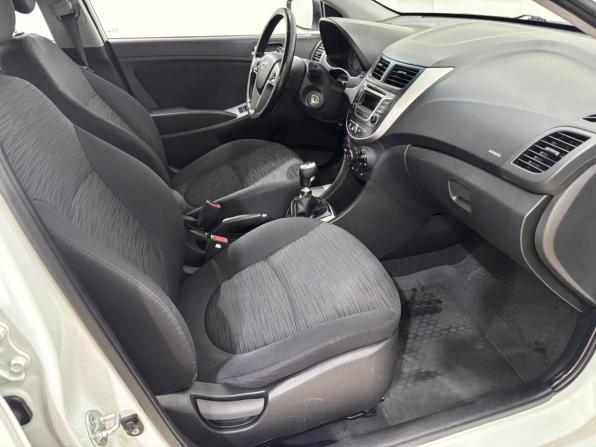 Hyundai Solaris I Рестайлинг с пробегом 2014 года, цена 1 130 000 рублей, 57733 км, седан, Автокод Объявления