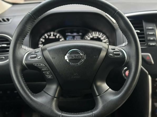 Nissan Pathfinder IV с пробегом 2014 года, цена 2 175 000 рублей, 61983 км, внедорожник, Автокод Объявления