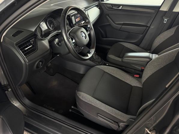 Skoda Rapid II с пробегом 2021 года, цена 1 483 000 рублей, 85600 км, лифтбек, Автокод Объявления