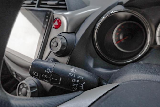 Honda Fit II с пробегом 2011 года, цена 969 000 рублей, 50000 км, хэтчбек, Автокод Объявления